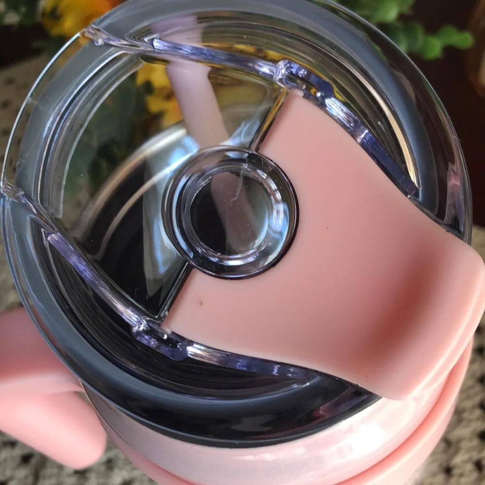 Paris Hilton Insulated 40 oz Pink Tumbler